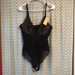 Popilush ladies shapewear lace deep V-neck sculpting thong bodysuit NWT